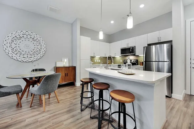 $1,540 | 150 West Sam Houston Parkway North, Unit A2, Houston, TX 77024