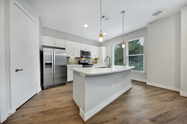 $1,540 | 150 West Sam Houston Parkway North, Unit A2, Houston, TX 77024