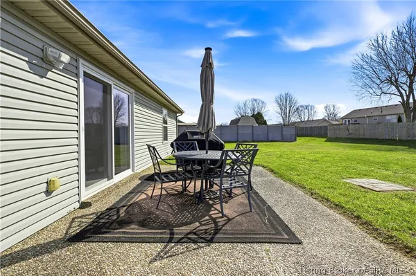 $265,000 | 303 Savannah Nicole Drive, Jeffersonville, IN 47130
