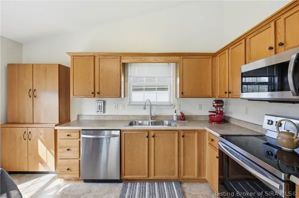 $265,000 | 303 Savannah Nicole Drive, Jeffersonville, IN 47130