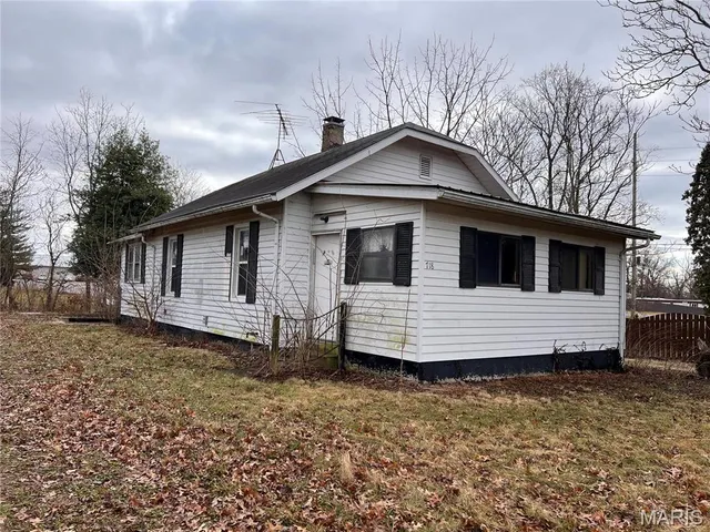 $25,000 | 718 North Illinois Street, Tilden, IL 62292