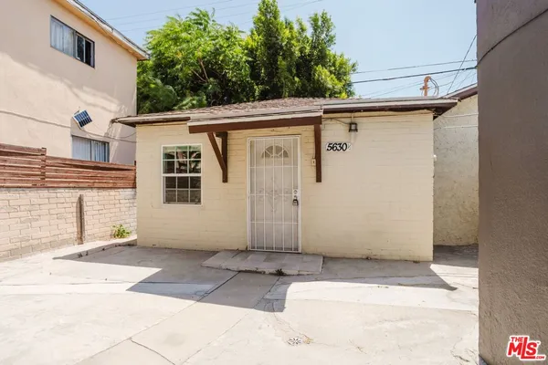 $2,100 | 5630 1/2 Craner Avenue, North Hollywood, CA 91601