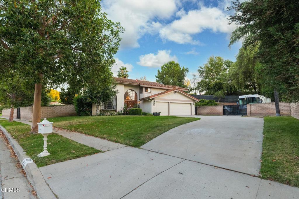 652 Stonebrook Street Simi Valley, CA 93065 - Photo 2 of 69 01-652 Stonebrook Street-1
