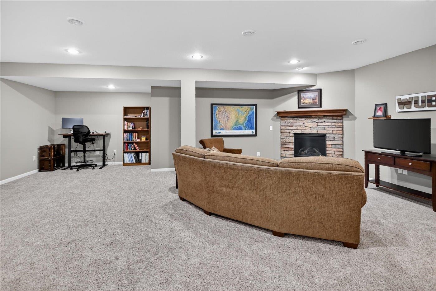 965 North Perry Parkway Oregon, WI 53575 - Photo 41 of 66
