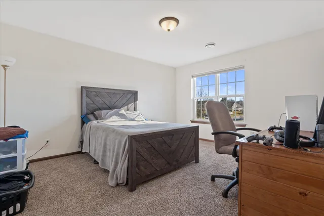 $849,900 | N42W22770 Beacon Court, Pewaukee, WI 53072