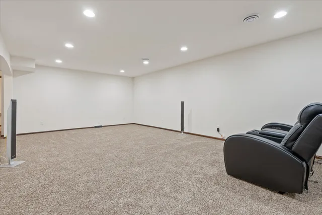 $849,900 | N42W22770 Beacon Court, Pewaukee, WI 53072