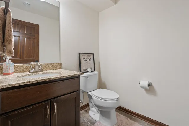 $849,900 | N42W22770 Beacon Court, Pewaukee, WI 53072