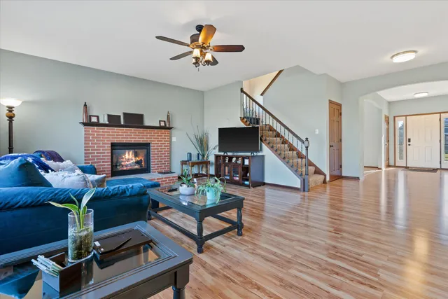 $849,900 | N42W22770 Beacon Court, Pewaukee, WI 53072