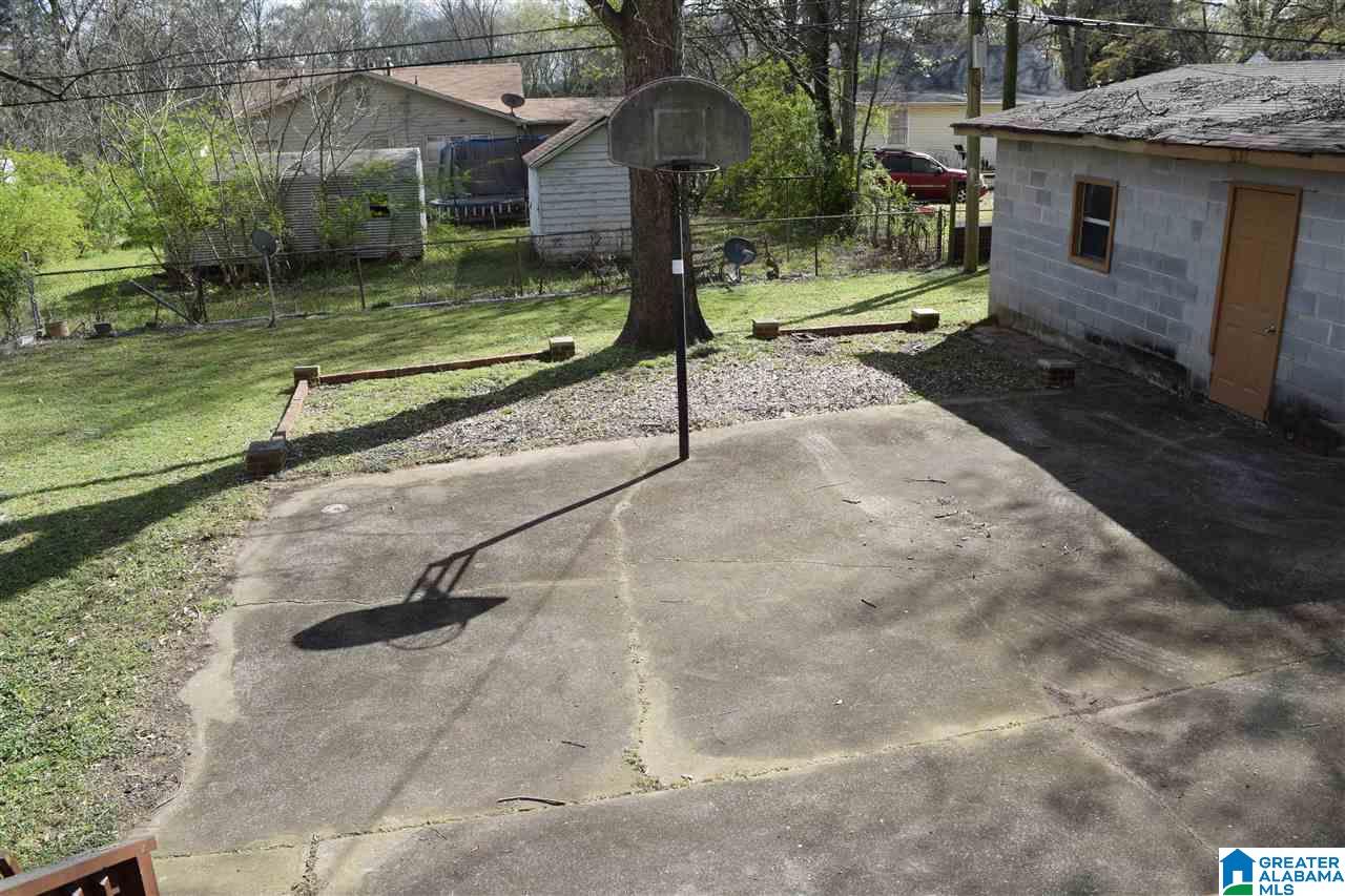 1421 Montview Road Birmingham, AL 35228 - Photo 3 of 9