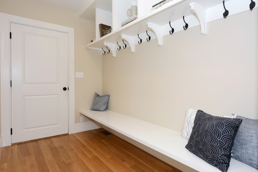 7 Boulder Avenue, Unit 3 Gloucester, MA 01930 - Photo 4 of 24