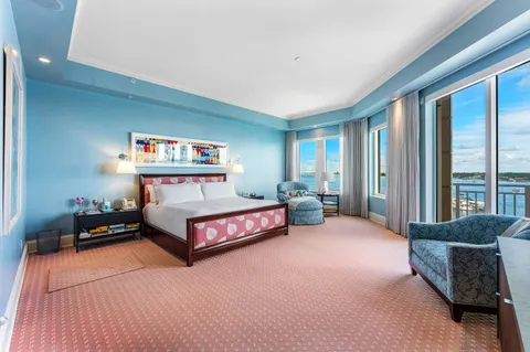 $7,999,999 | 622 North Flagler Drive, Unit 604, West Palm Beach, FL 33401