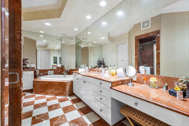 $7,999,999 | 622 North Flagler Drive, Unit 604, West Palm Beach, FL 33401