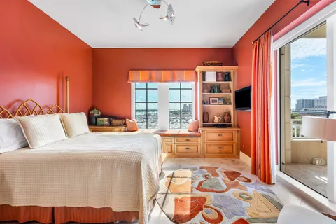 $7,999,999 | 622 North Flagler Drive, Unit 604, West Palm Beach, FL 33401