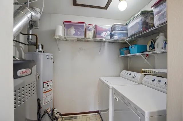 $310,000 | 1511 Queensgreen Court, Naperville, IL 60563