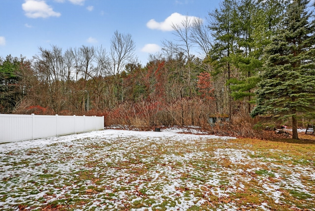 12 Keyes Road Westford, MA 01886 - Photo 4 of 33 Gallery Image 4