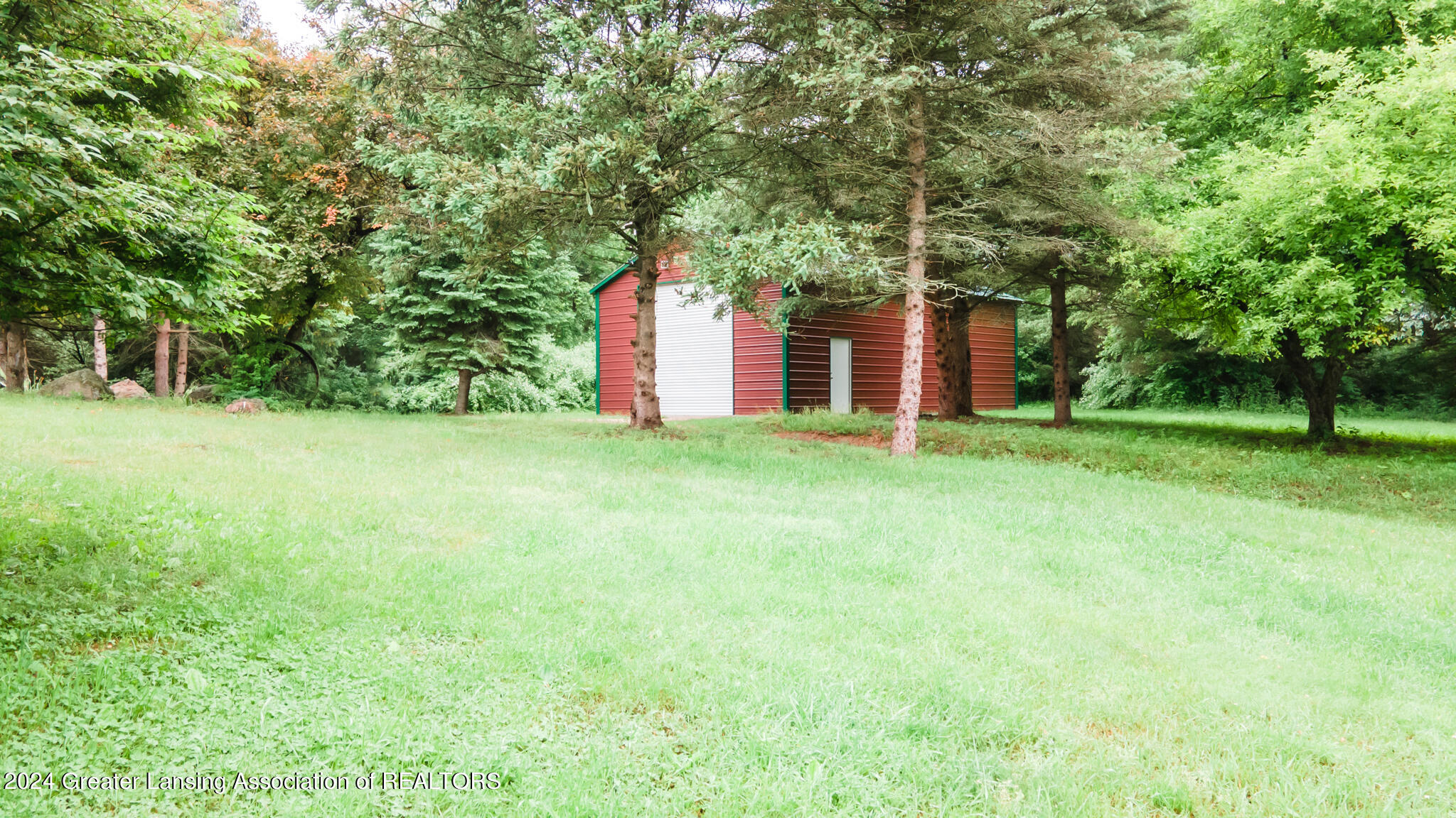 9040 Coleman Road Haslett, MI 48840 - Photo 37 of 52 9040COLEMAN33
