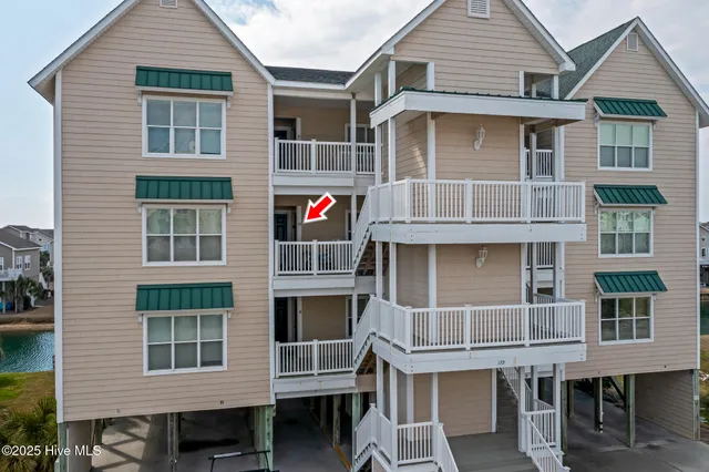 $659,900 | 179 Via Old Sound Boulevard, Unit D, Ocean Isle Beach, NC 28469
