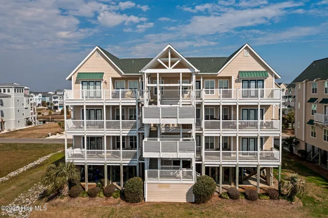 $659,900 | 179 Via Old Sound Boulevard, Unit D, Ocean Isle Beach, NC 28469