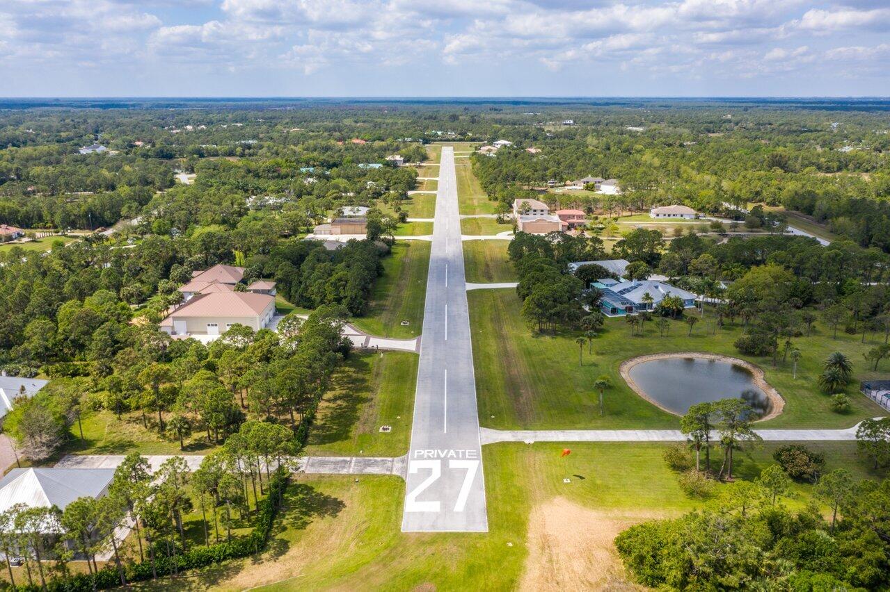 3200 Southeast Downwinds Road Jupiter, FL 33478 - Photo 11 of 28