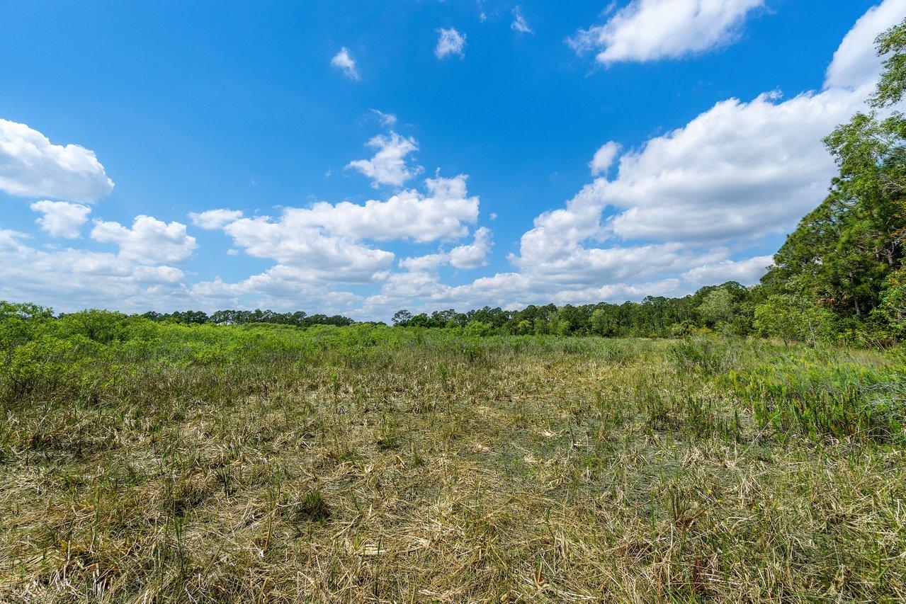 3200 Southeast Downwinds Road Jupiter, FL 33478 - Photo 19 of 28 a view of a city