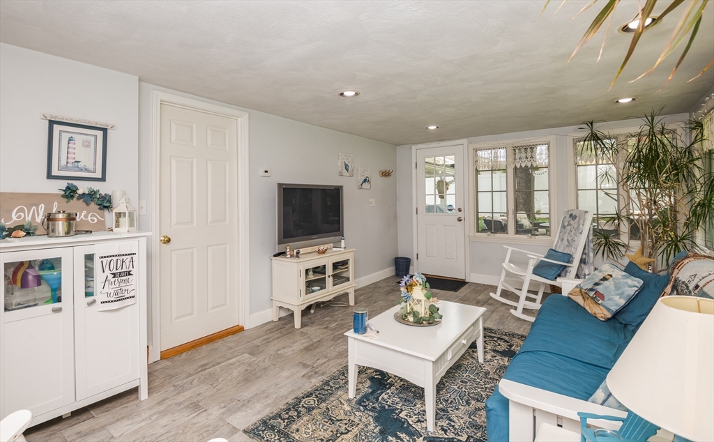 64 Dana Road Reading, MA 01867 - Photo 31 of 42 Gallery Image 31
