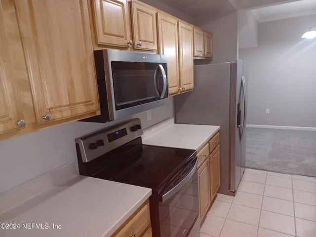 $1,475 | 10075 Gate Parkway North, Unit 2406, Jacksonville, FL 32246
