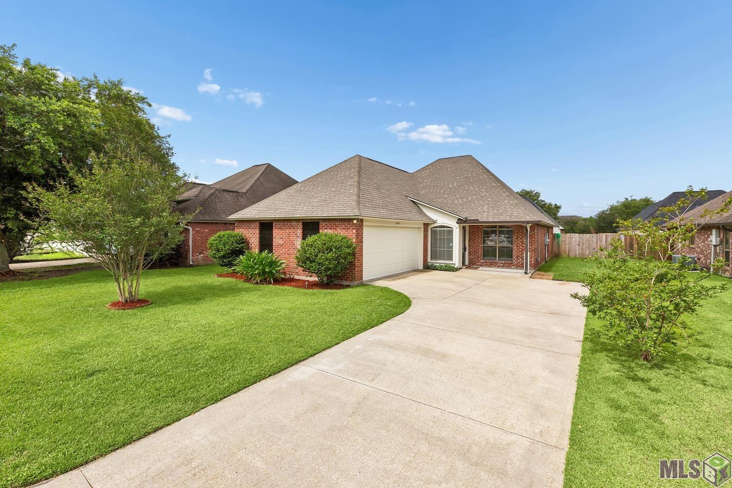 12215 Spring Valley Drive Geismar, LA 70734 - Photo 1 of 25