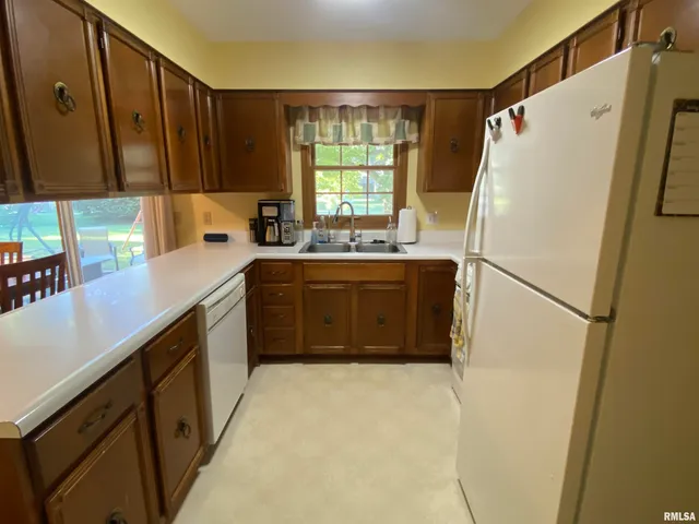 $195,000 | 37 Westfair Drive, Jacksonville, IL 62650