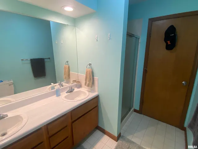 $195,000 | 37 Westfair Drive, Jacksonville, IL 62650