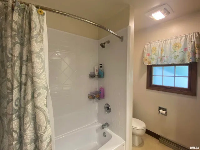 $195,000 | 37 Westfair Drive, Jacksonville, IL 62650