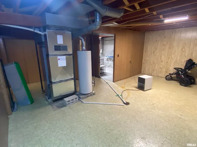 $195,000 | 37 Westfair Drive, Jacksonville, IL 62650