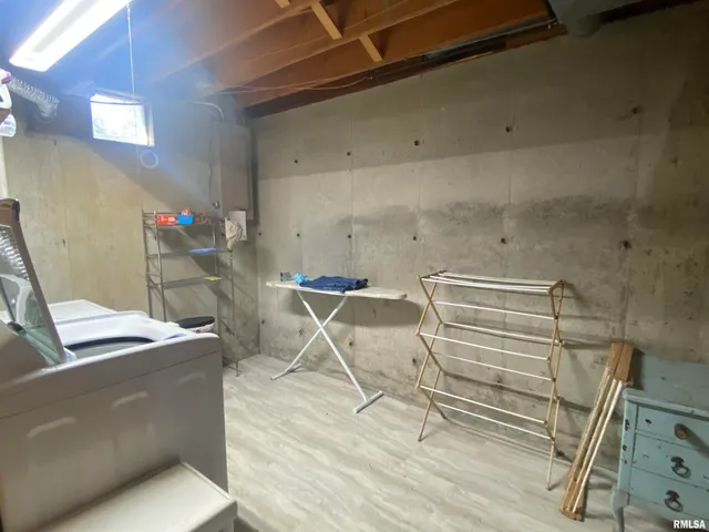 $195,000 | 37 Westfair Drive, Jacksonville, IL 62650