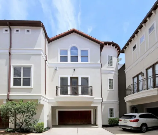 $2,695 | 707 Welch Street, Houston, TX 77006