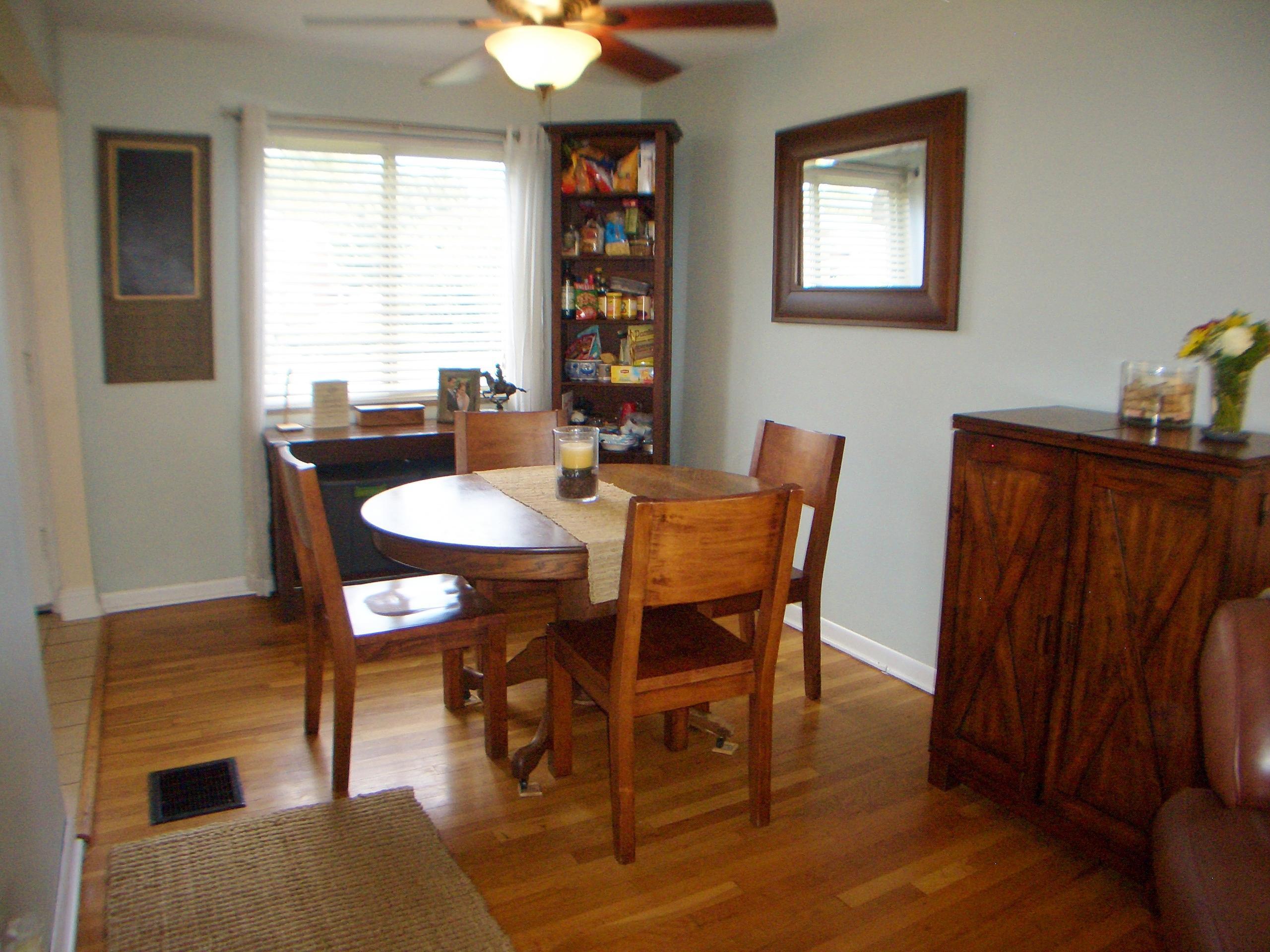 1874 Kentwell Road Columbus, OH 43221 - Photo 5 of 14