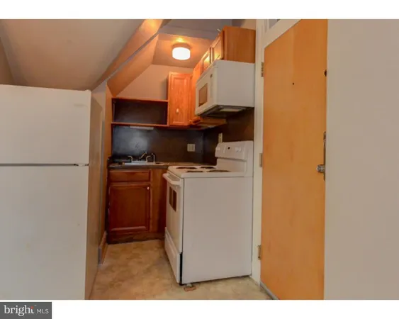 $1,400 | 239 Vine Street, Unit 8, Delanco, NJ 08075