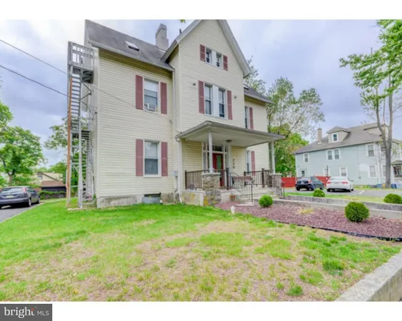 $1,400 | 239 Vine Street, Unit 8, Delanco, NJ 08075