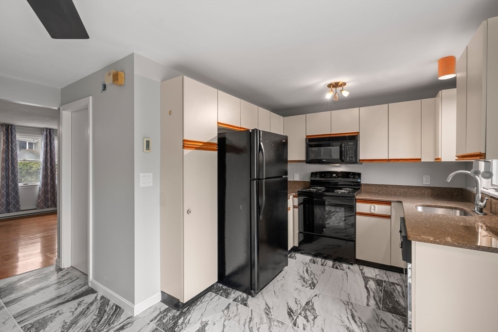 85 Victoria Heights Road, Unit 85 Boston, MA 02136 - Photo 15 of 24