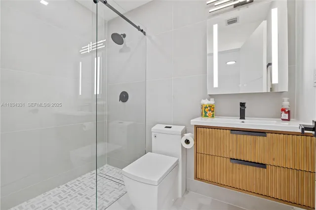 $694,000 | 20221 Southwest 118th Avenue, Miami, FL 33177