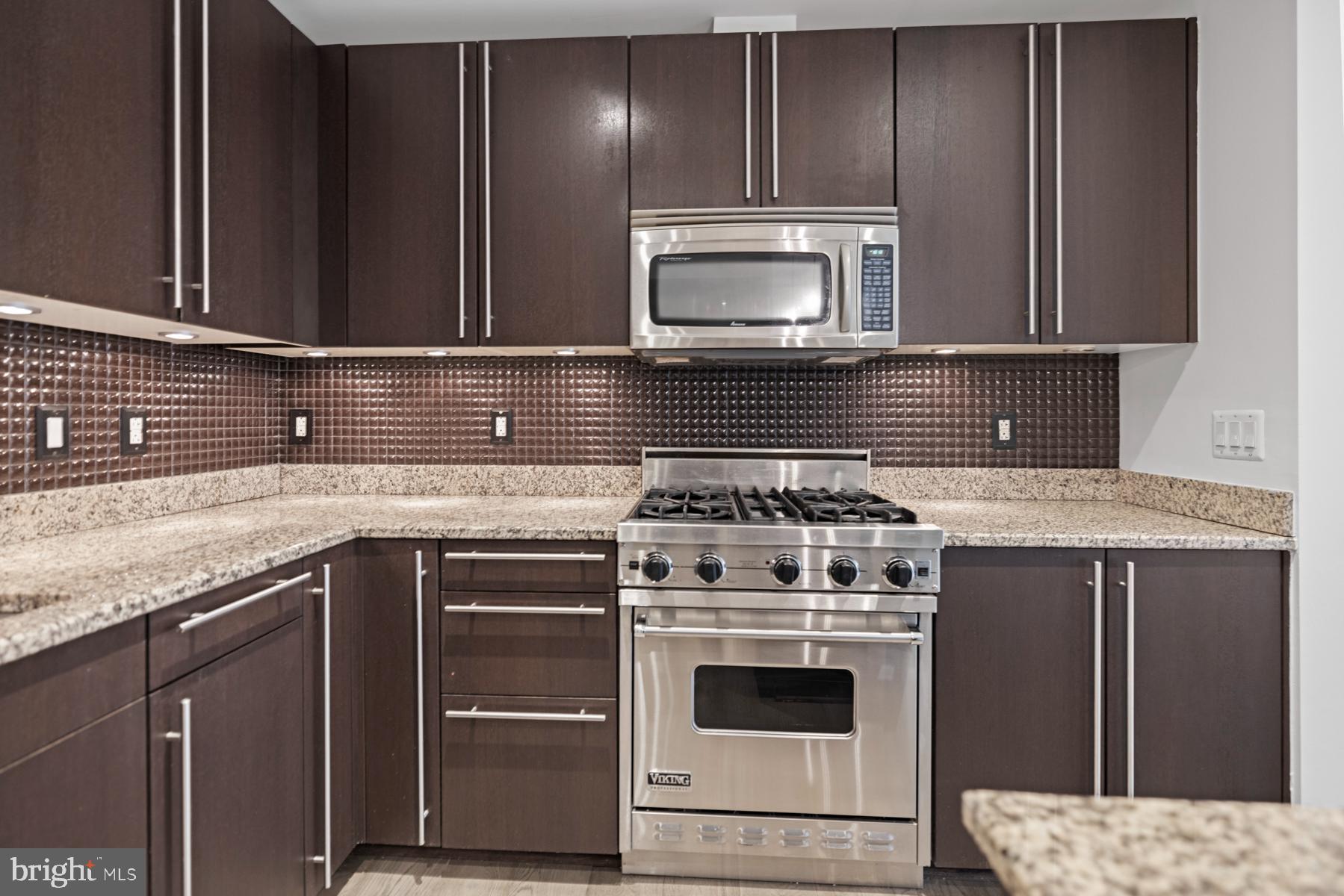 2425 L Street Northwest, Unit 436 Washington, DC 20037 - Photo 7 of 38