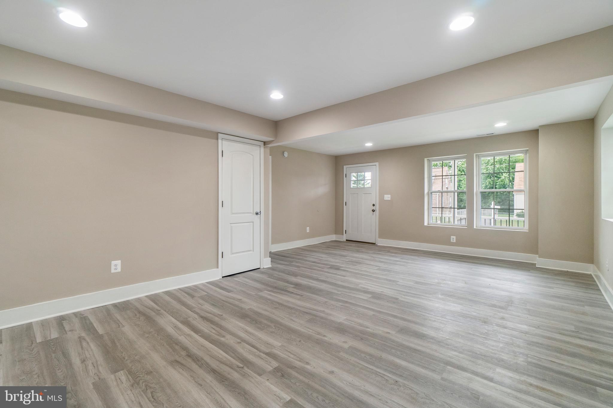 41 Ridgemoor Road Baltimore, MD 21221 - Photo 14 of 38