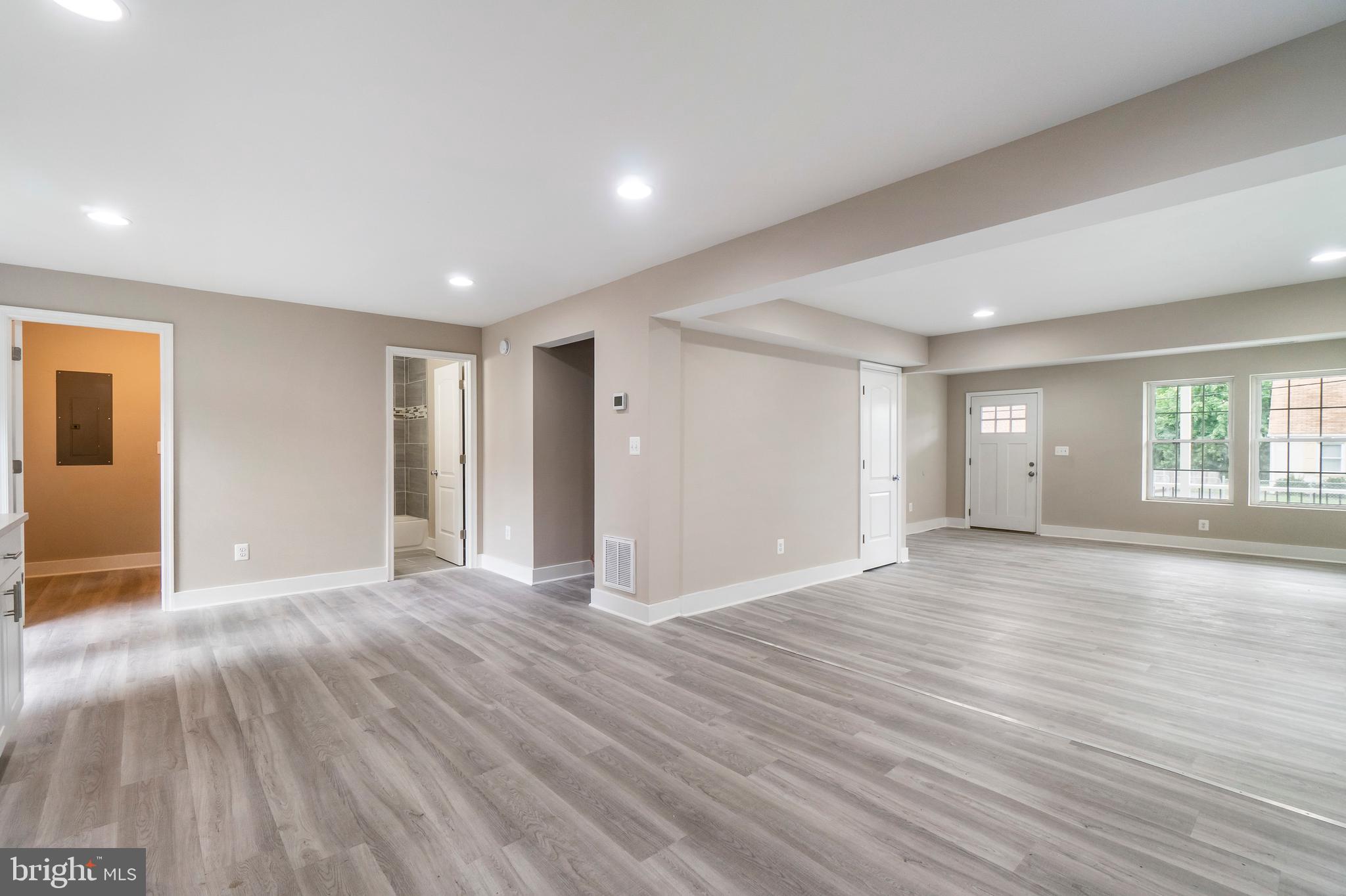41 Ridgemoor Road Baltimore, MD 21221 - Photo 28 of 38