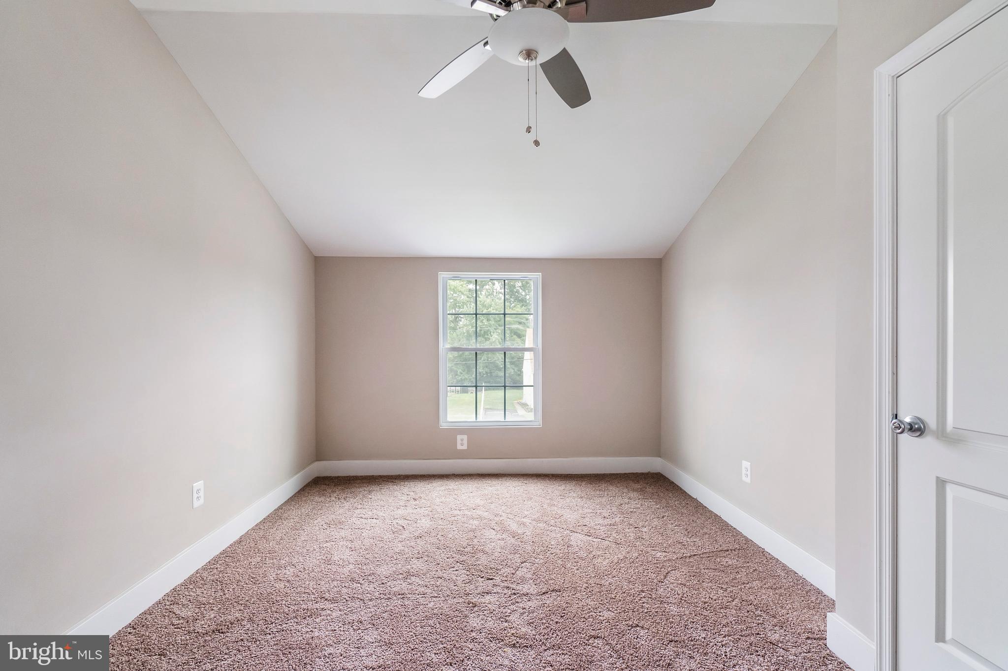 41 Ridgemoor Road Baltimore, MD 21221 - Photo 29 of 38