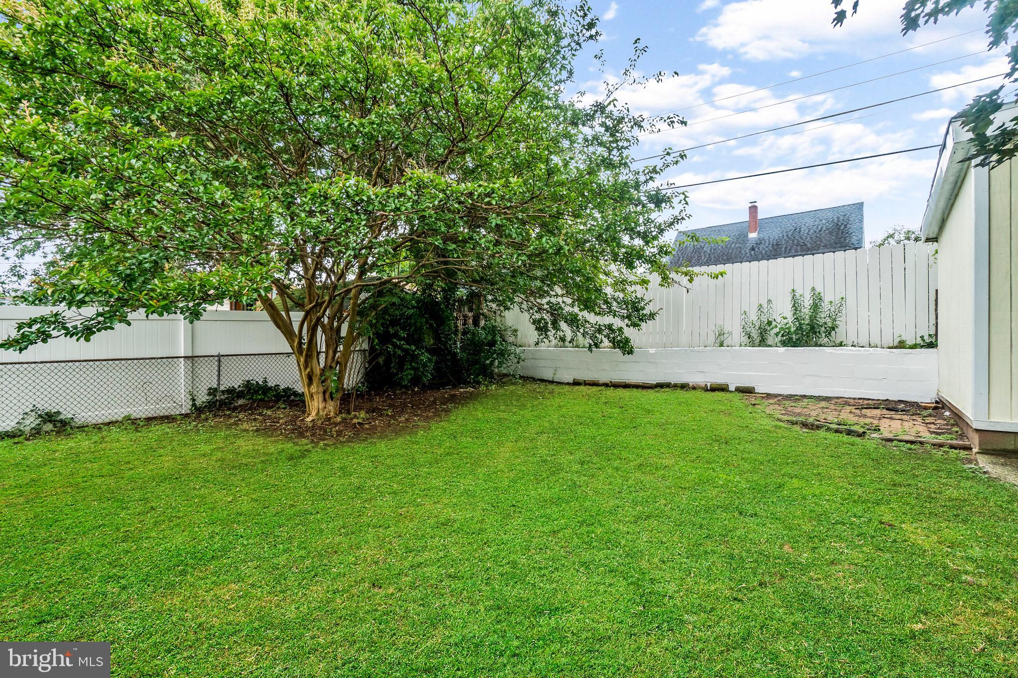 41 Ridgemoor Road Baltimore, MD 21221 - Photo 8 of 38