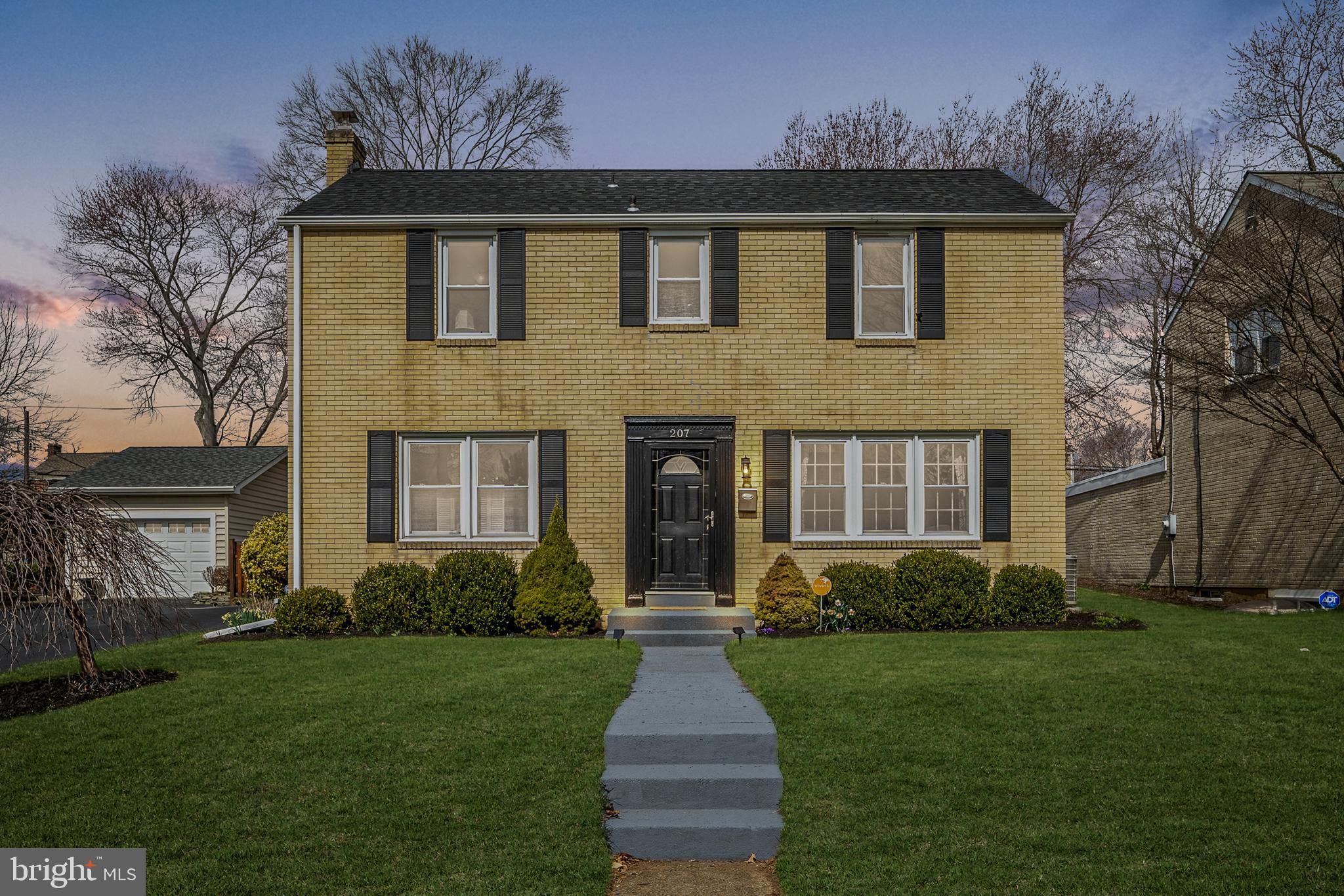207 Waverly Road Wilmington, DE 19803 - Photo 2 of 40 Gallery Image 2