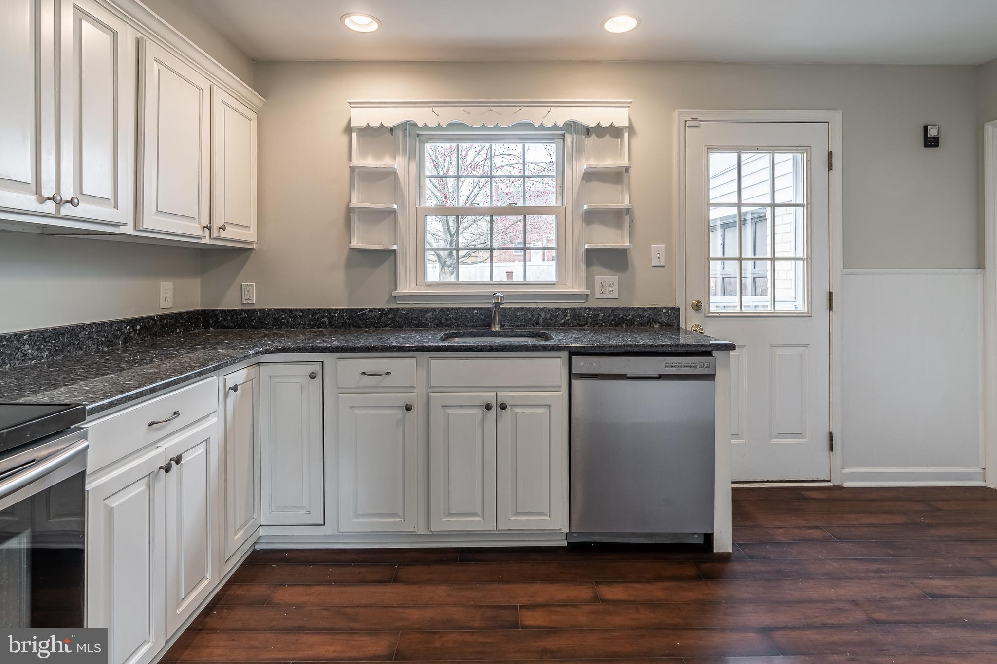 207 Waverly Road Wilmington, DE 19803 - Photo 12 of 40 Gallery Image 12