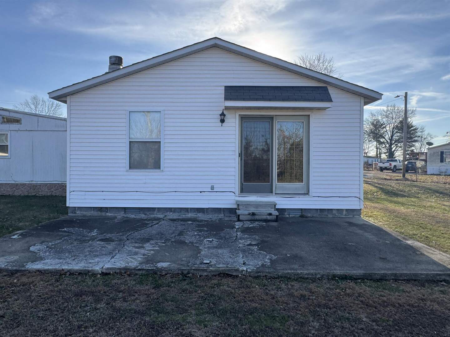 409 West 9th Street Sandoval, IL 62882 - Photo 31 of 31 a front view of a house