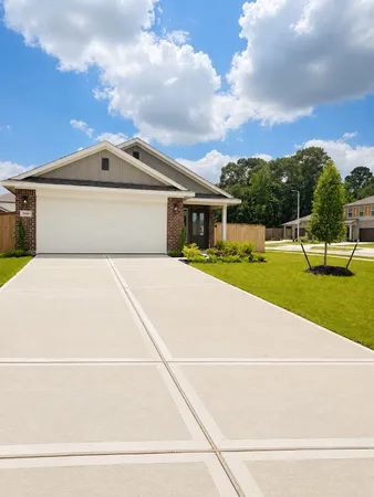 $241,400 | 9304 Hard Rock Road, Conroe, TX 77303