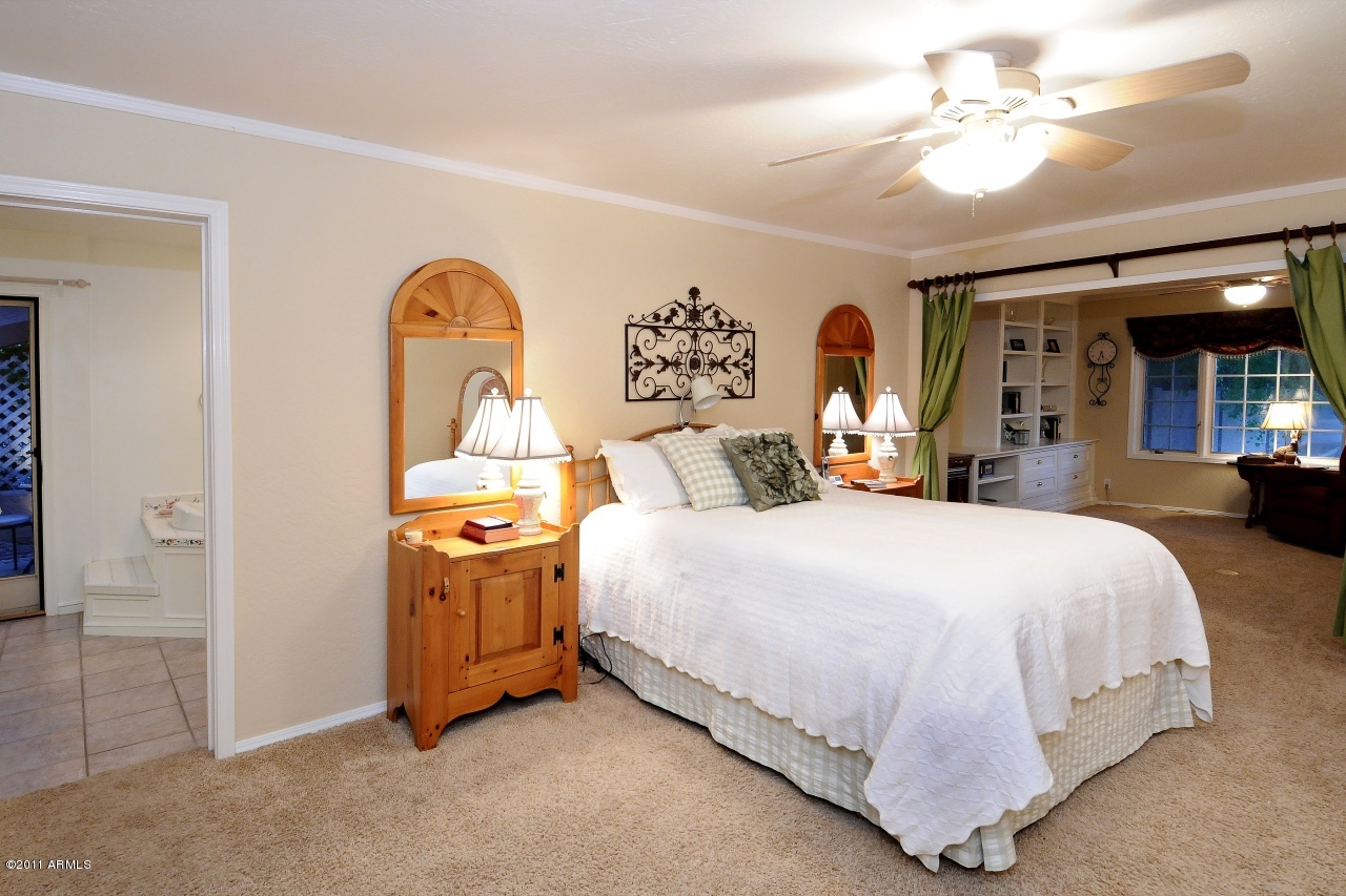 8738 North 55th Place Paradise Valley, AZ 85253 - Photo 12 of 25 Master Bedroom