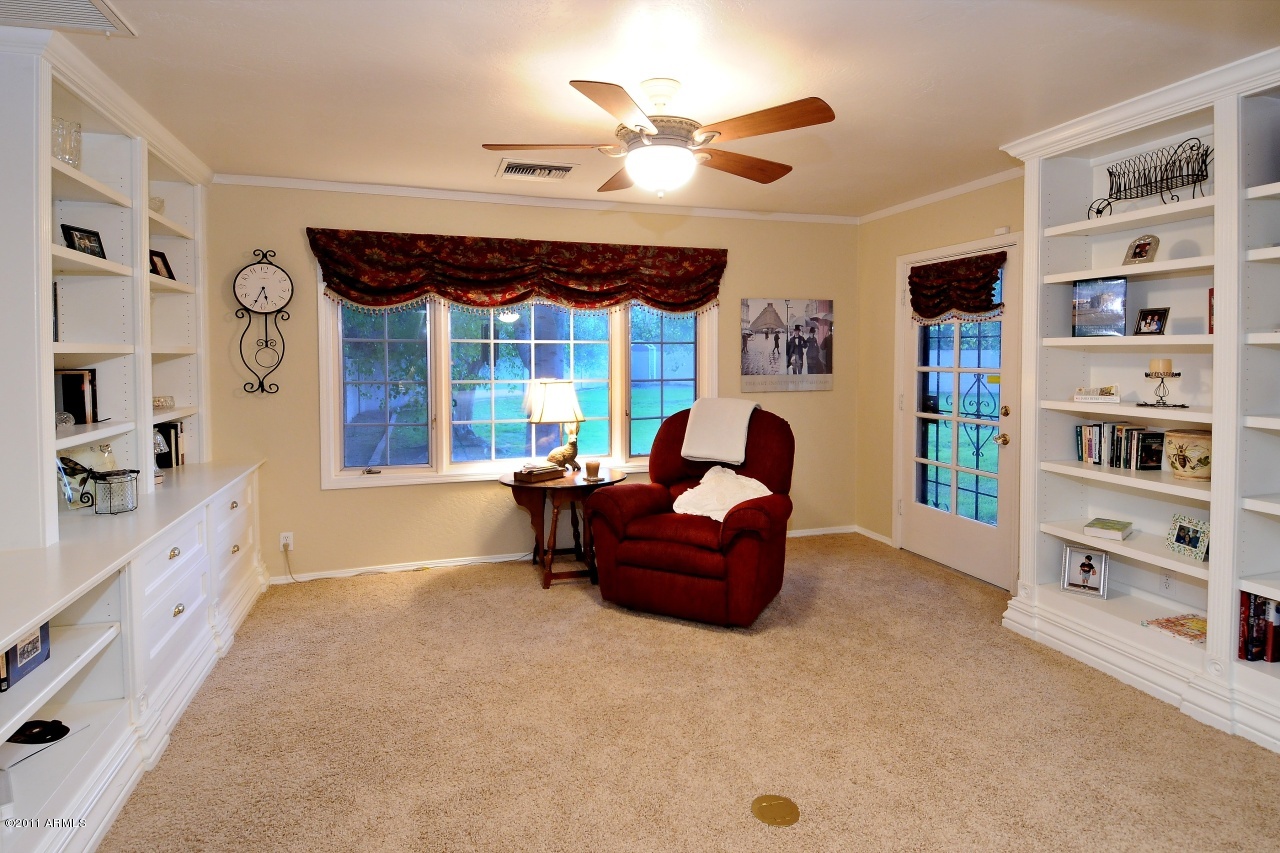 8738 North 55th Place Paradise Valley, AZ 85253 - Photo 13 of 25 Sitting Room Off Master Bedroom