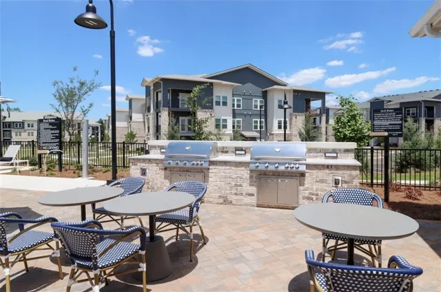 $1,480 | 300 Highway 81, Unit 2205, McDonough, GA 30253